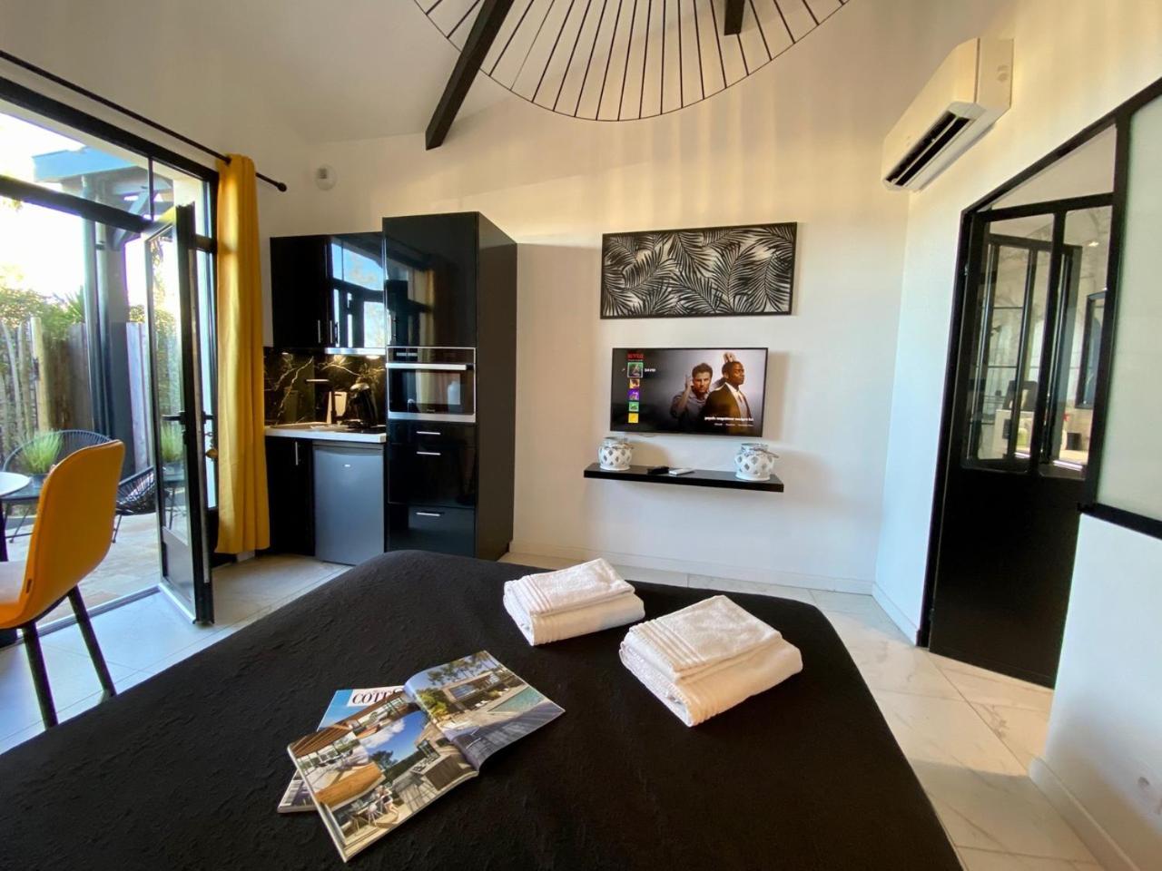 Hotel Particulier - Les Lodges Du Bassin D'Arcachon- Petit-Dejeuner Sur Demande- Prestations Haut De Gamme Gujan-Mestras Kültér fotó